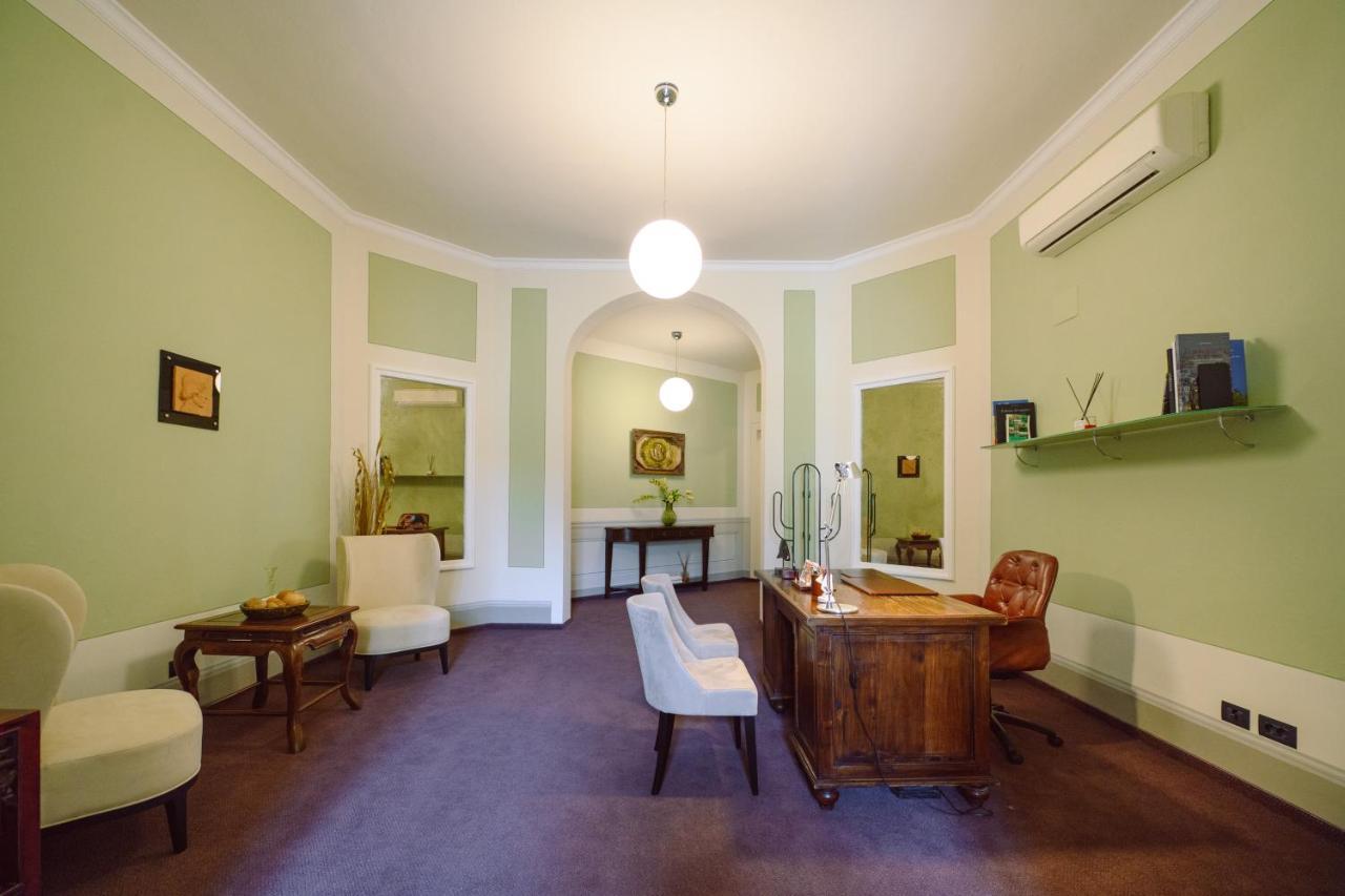 Palazzo Froussard B&B&Living Lucca Esterno foto