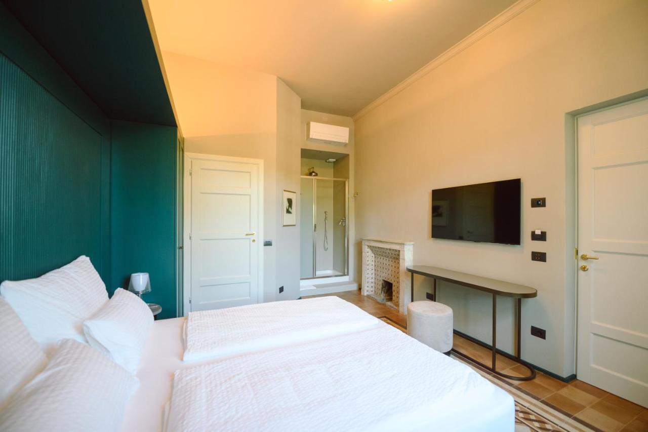 Palazzo Froussard B&B&Living Lucca Esterno foto