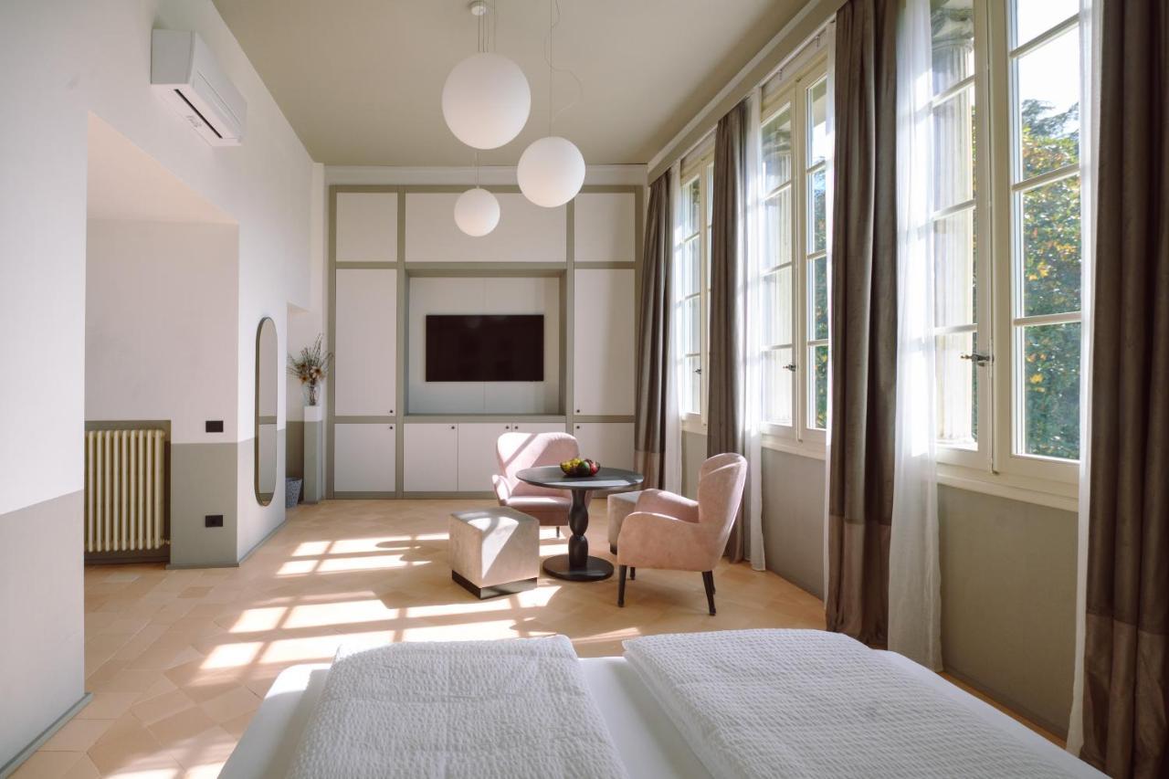 Palazzo Froussard B&B&Living Lucca Esterno foto