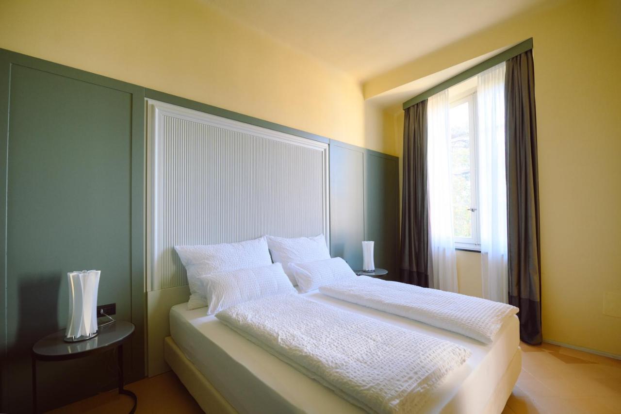 Palazzo Froussard B&B&Living Lucca Esterno foto