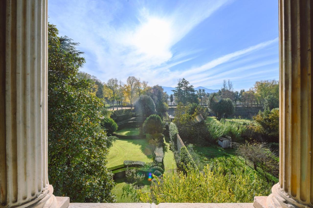 Palazzo Froussard B&B&Living Lucca Esterno foto