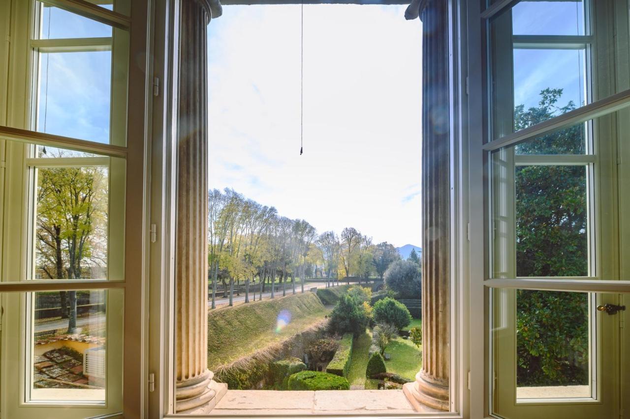 Palazzo Froussard B&B&Living Lucca Esterno foto
