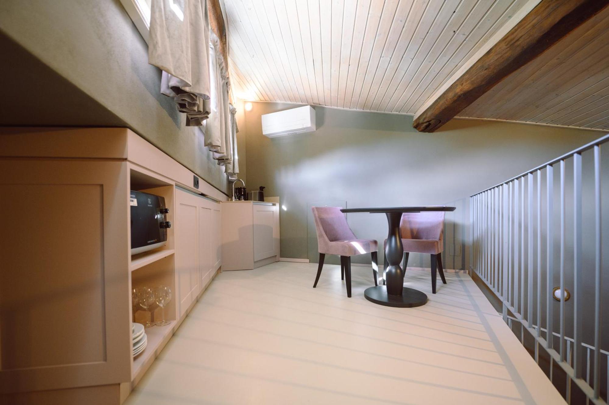 Palazzo Froussard B&B&Living Lucca Esterno foto