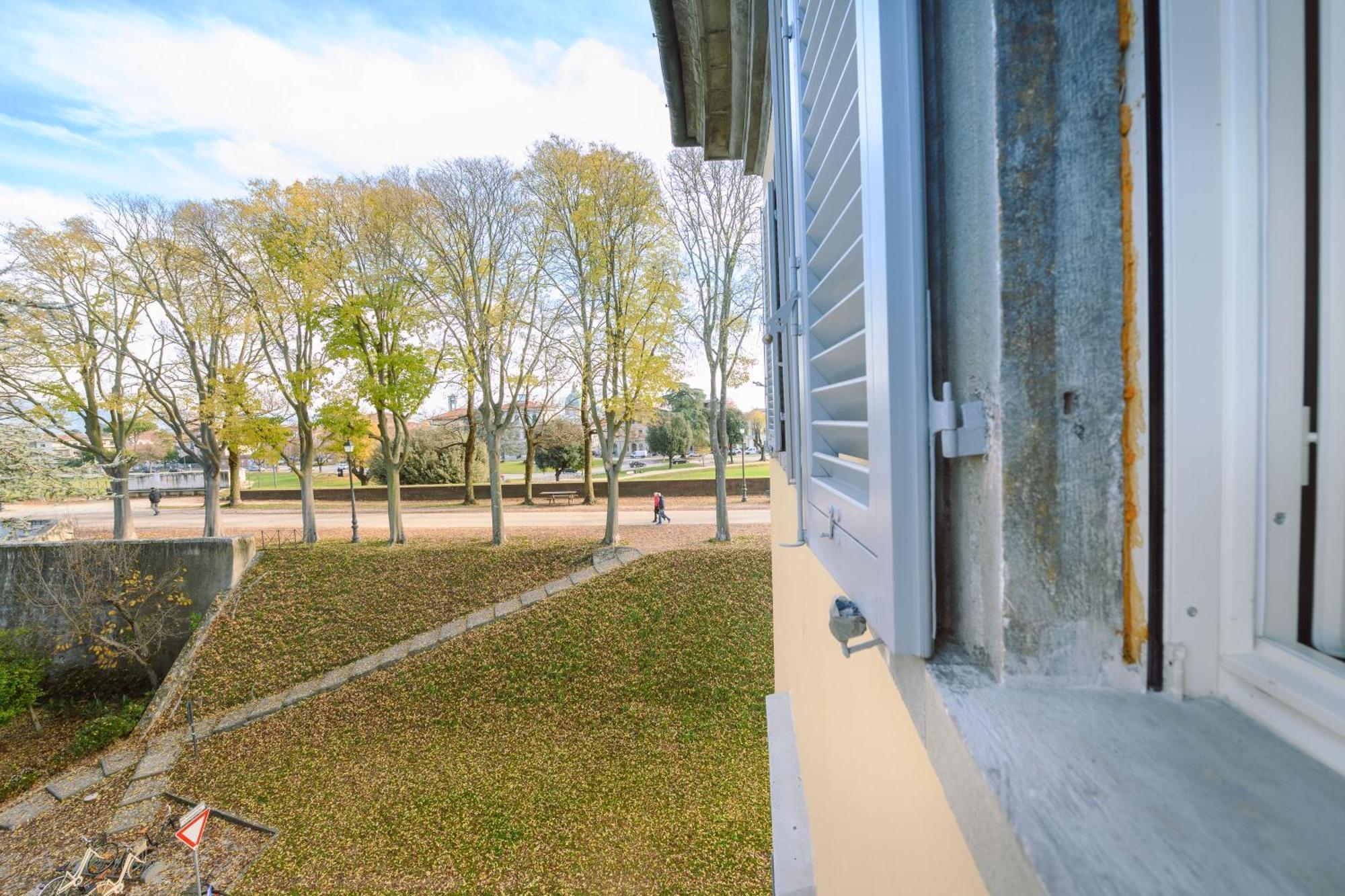 Palazzo Froussard B&B&Living Lucca Esterno foto
